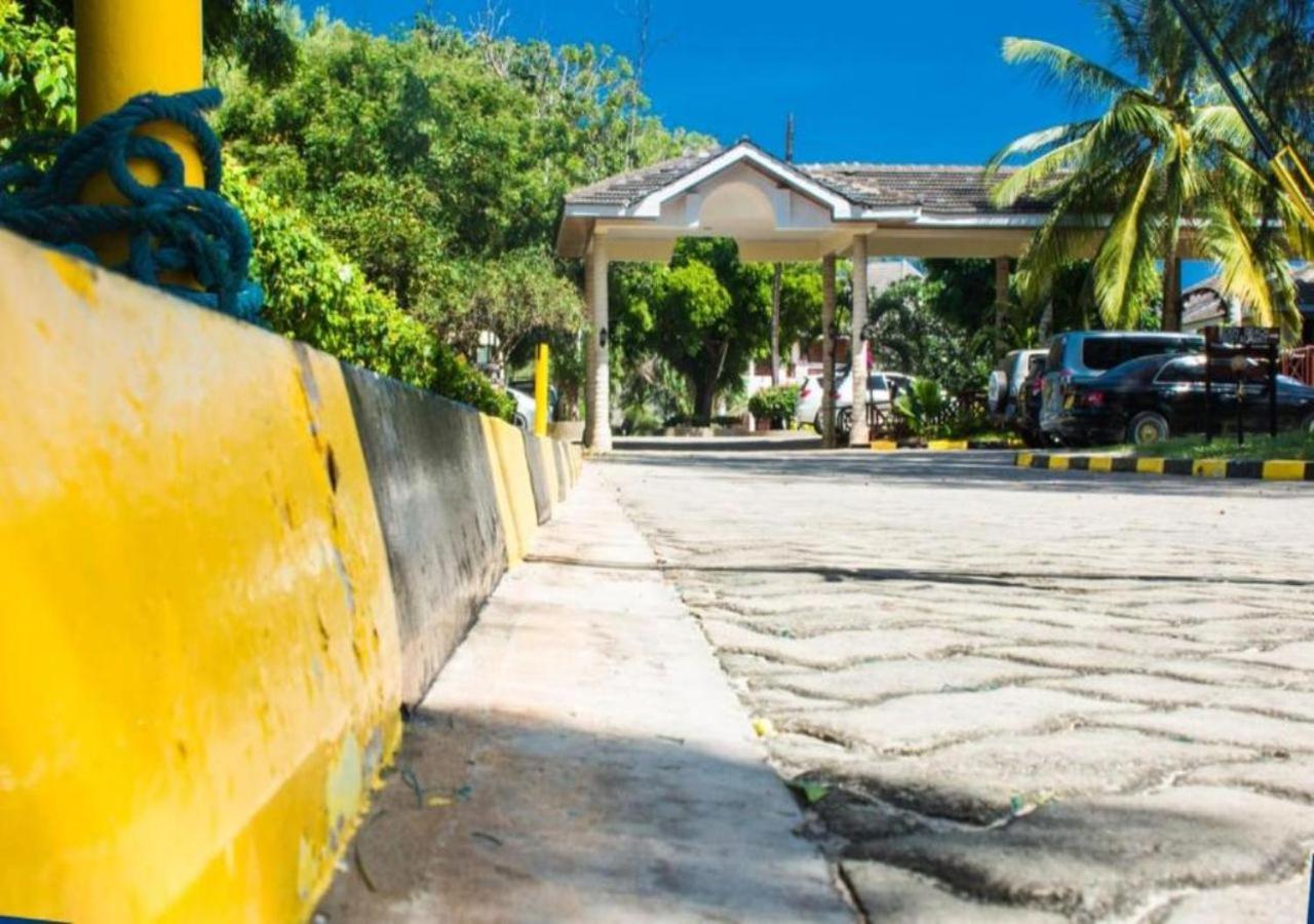 Watamu Adventist Beach Resort מראה חיצוני תמונה